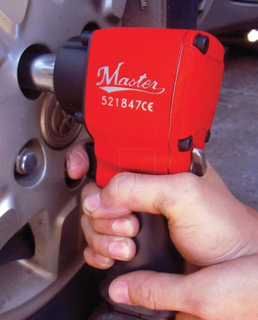 Master Palm 1/2" Small Twin Hammer Air Impact Wrench, Max. 700 Ft/lb Torque - 68630 - USD $450 - Master Palm Pneumatic
